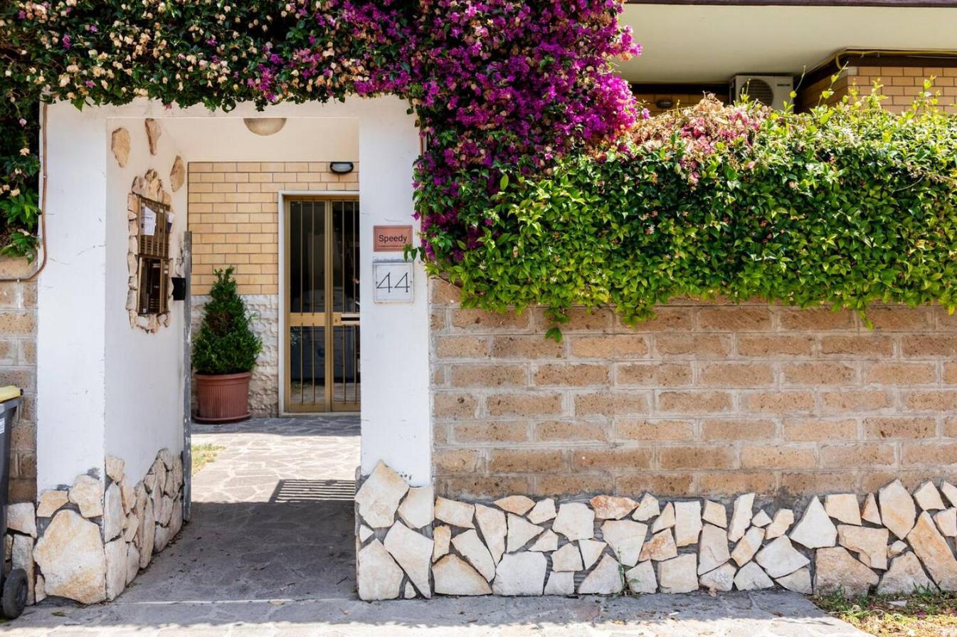Dual Suites - 4 Posti Letto - Fiumicino Aeroporto E Fiera - Self Check-In Exterior photo